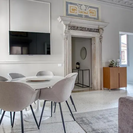 Palazzo Bonvicini 10 * Venedig
