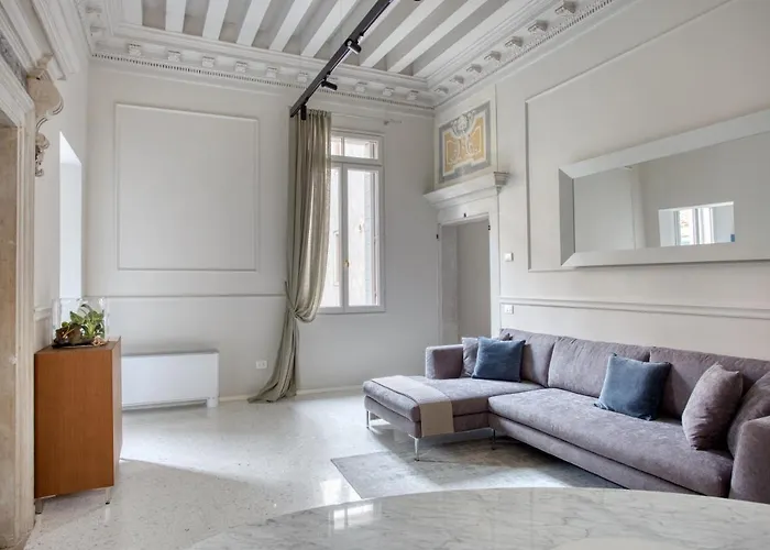 Palazzo Bonvicini 10 Apartament